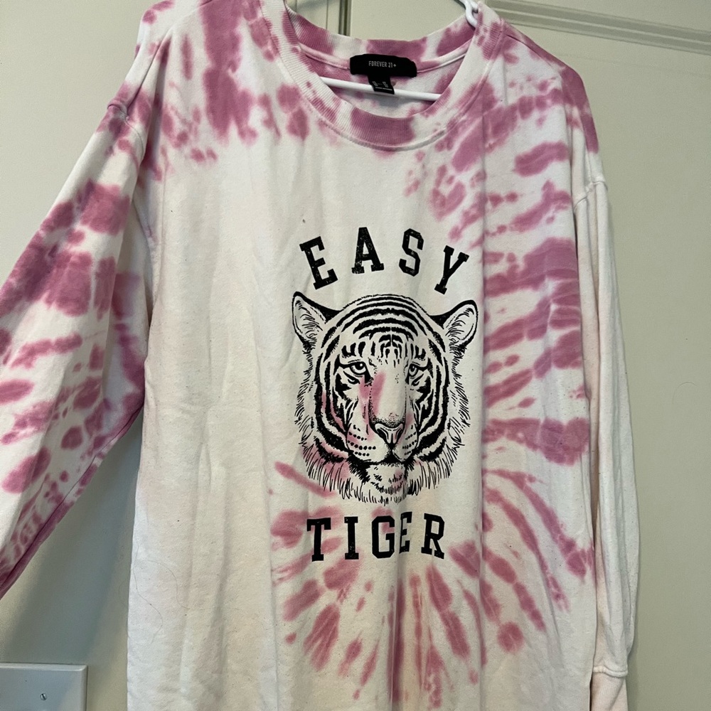 White and pink tye did sweater dress